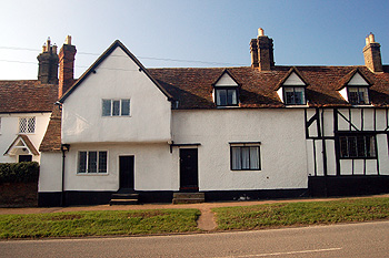 19 High Street on the centre right March 2011